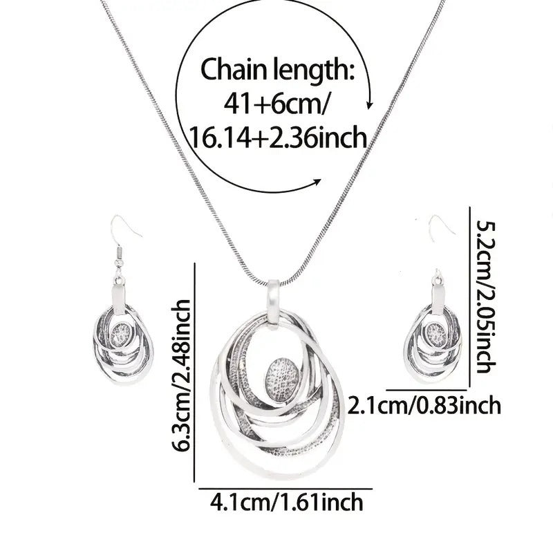 Hollow Retro Bohemian Necklace