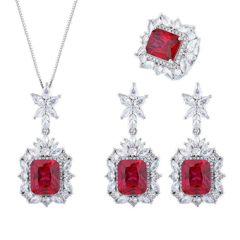 Elegant Gold Plated Necklace Set