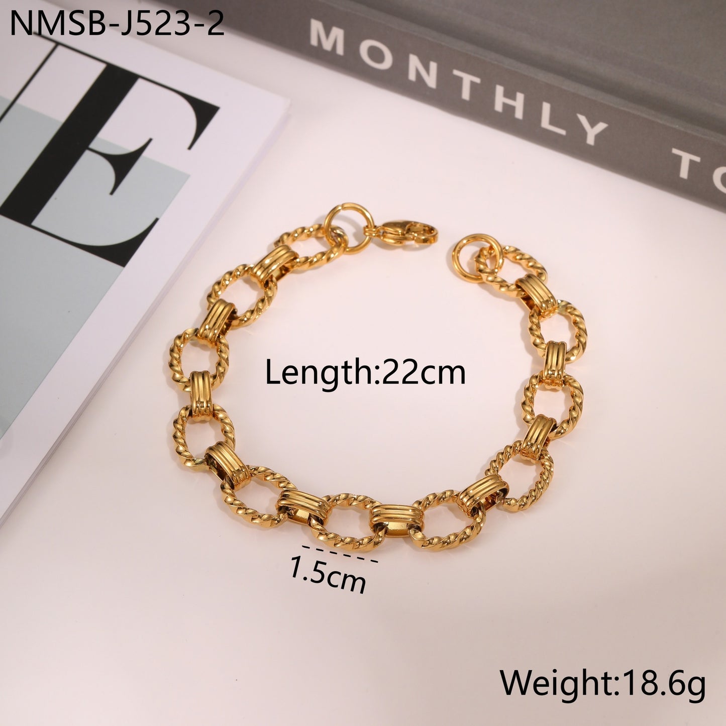 Metallic Twist Bracelet for Elegance
