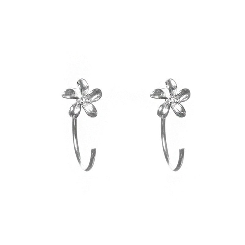Elegant Flower Stud Earrings