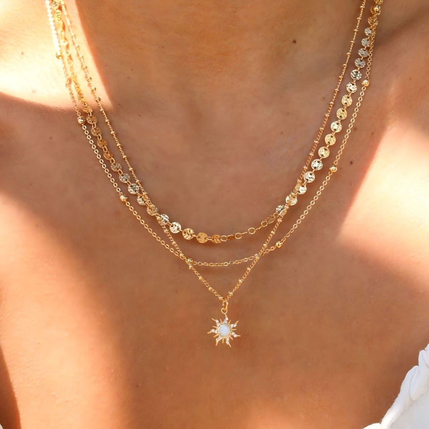 Rhinestone Star Pendant Necklace