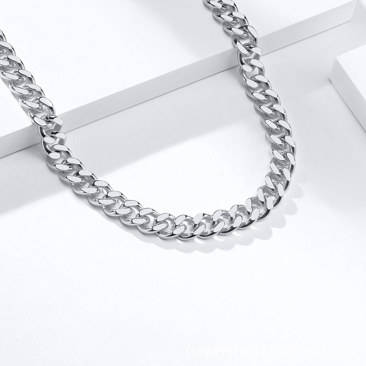 Timeless Unisex Gold Necklace