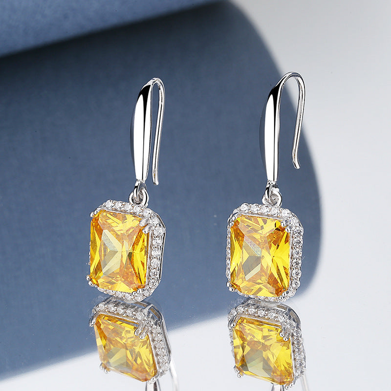 Elegant Yellow Diamond Necklace Set