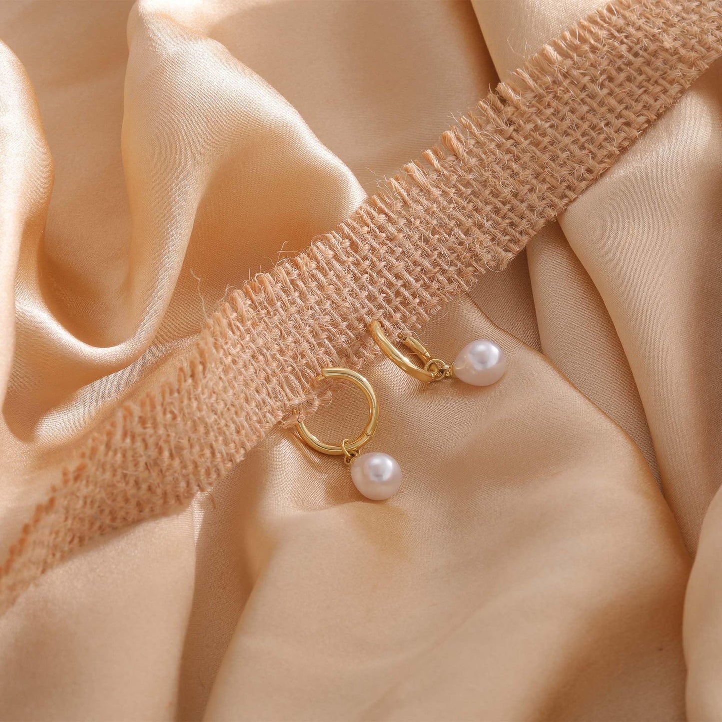 Water Drop Pearl Earrings