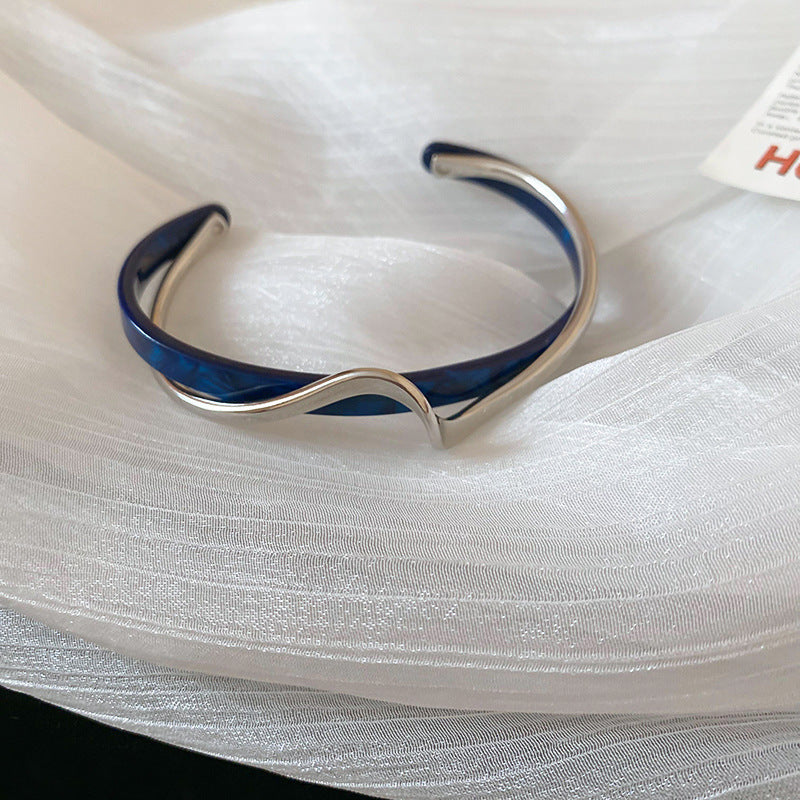 Elegant Two-Layer Shellfish Bracelet