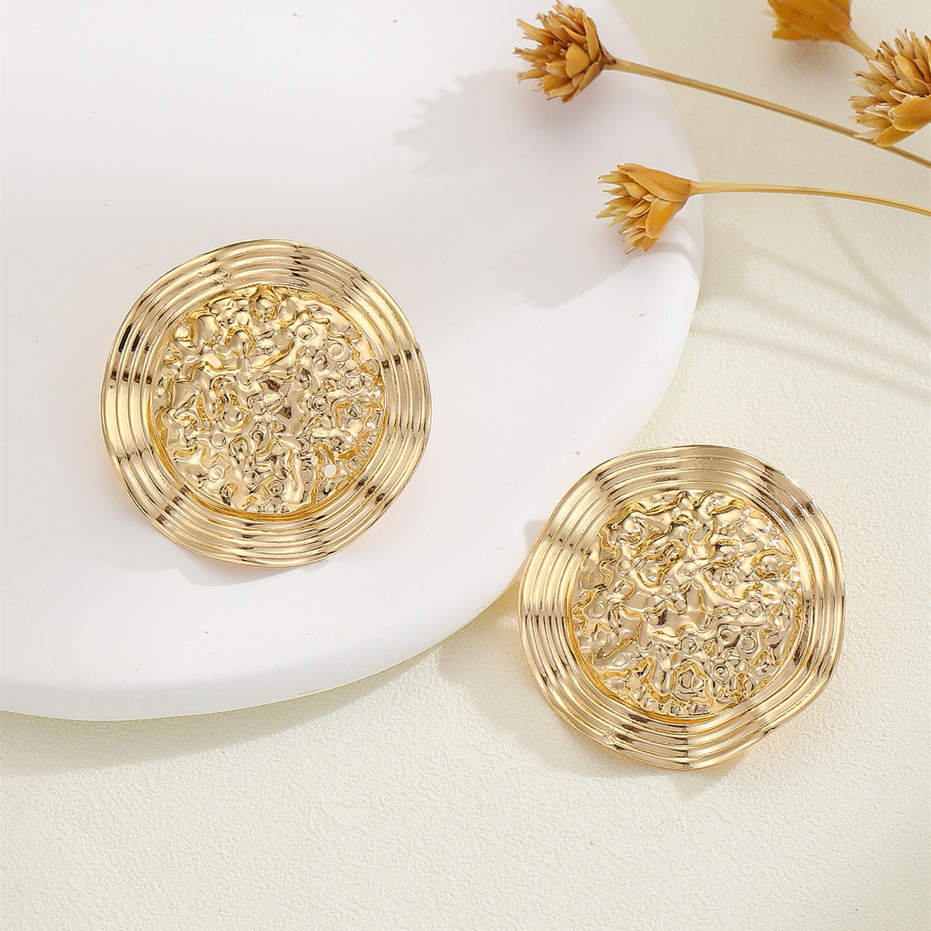 Golden Retro Easy Matching Earrings