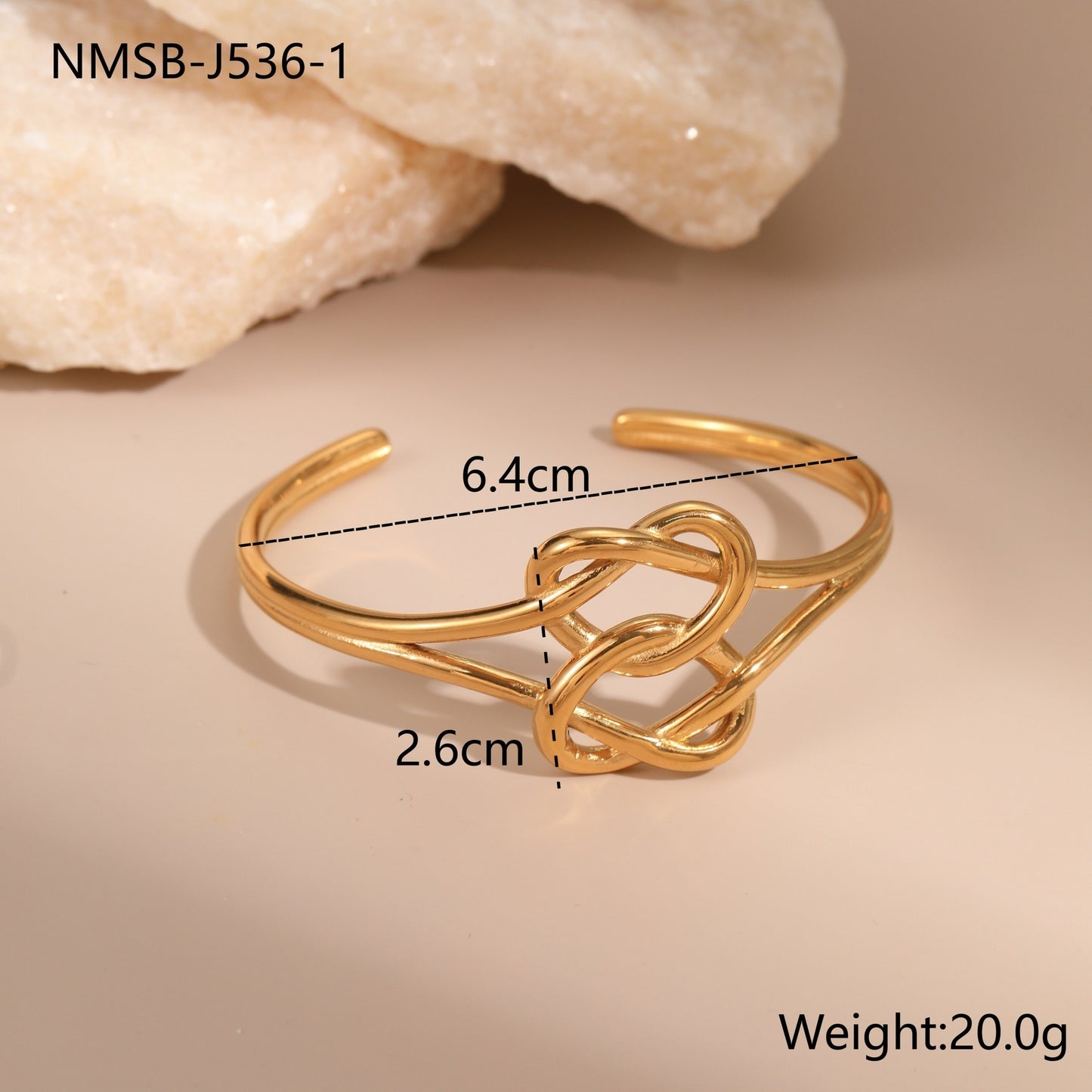 Elegant Gold Heart Bracelet