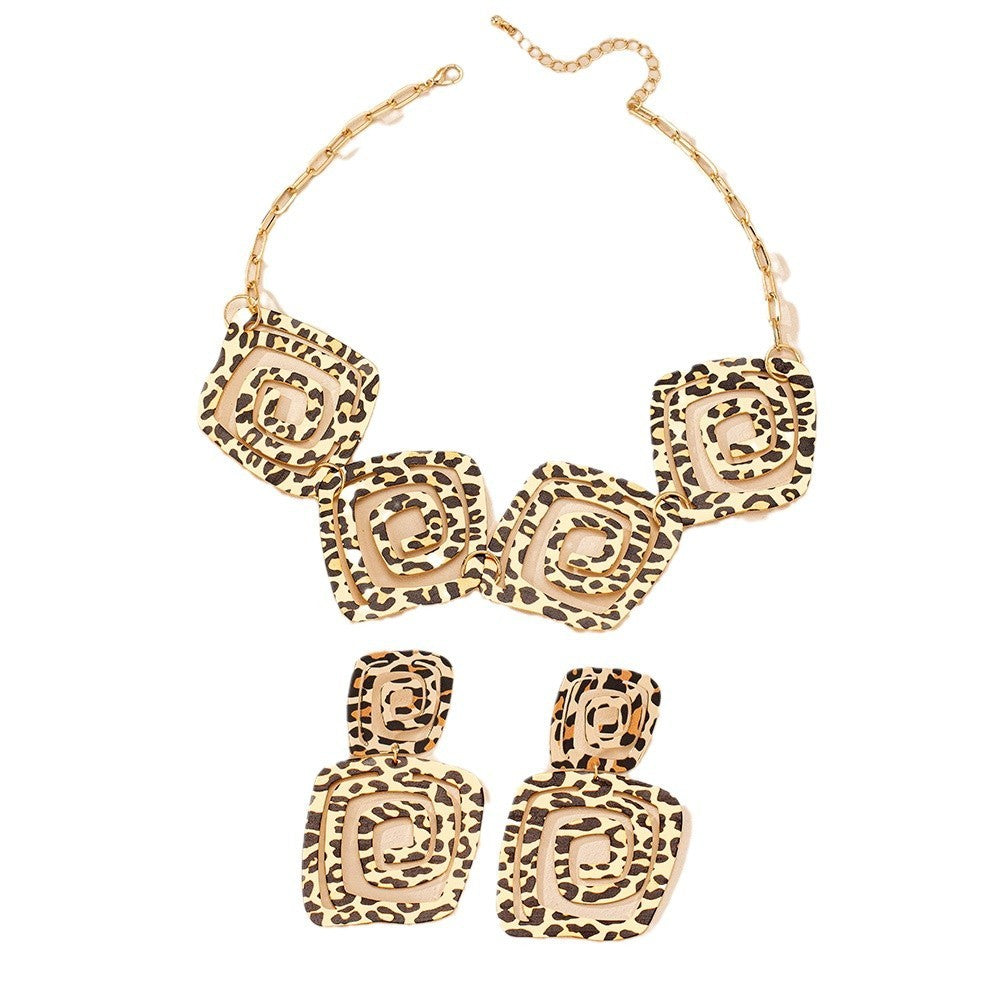 Leopard Print Stud Earrings Set