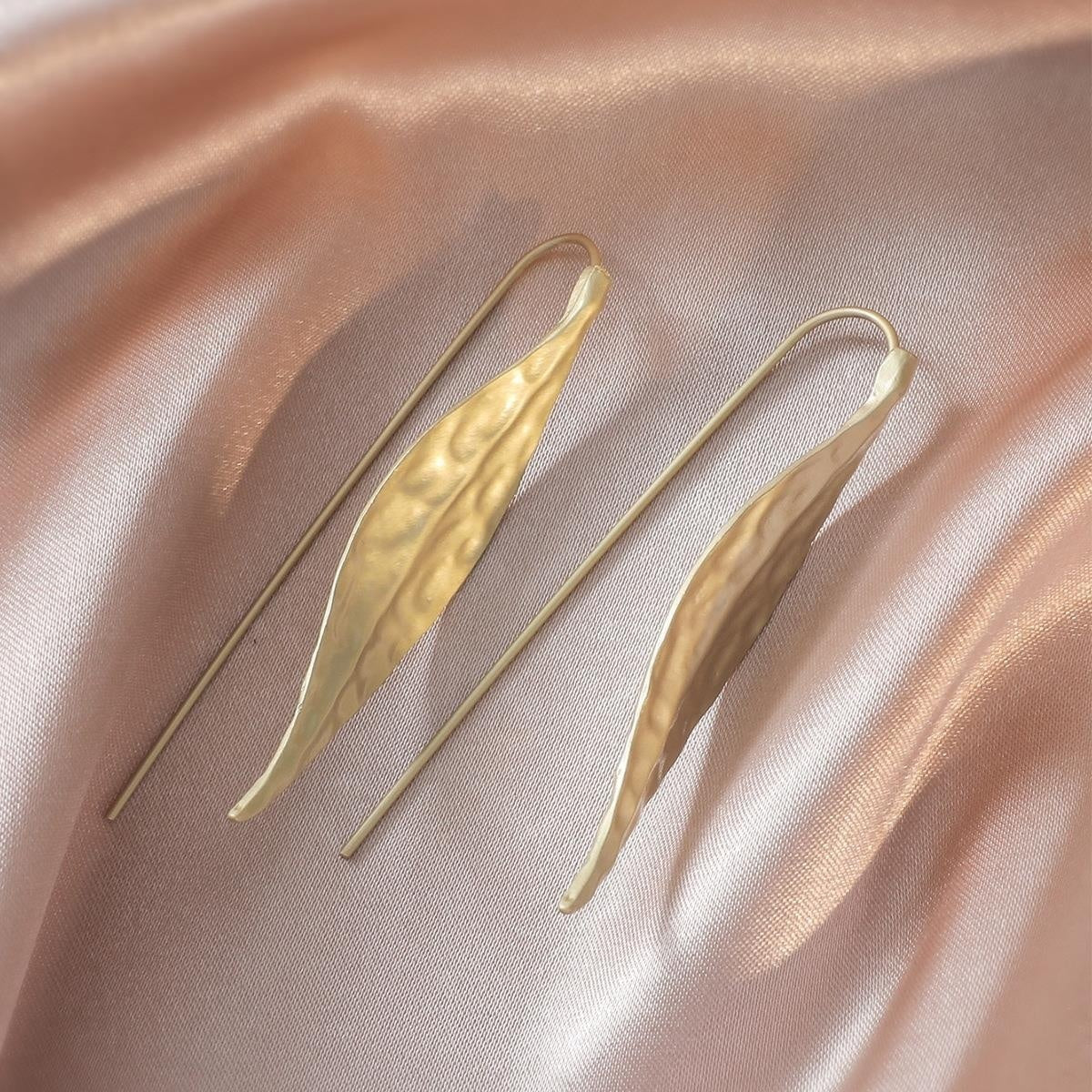 Leaf Design Earrings in Matte Gold