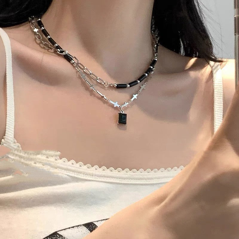 Elegant Geometric Pendant Necklace