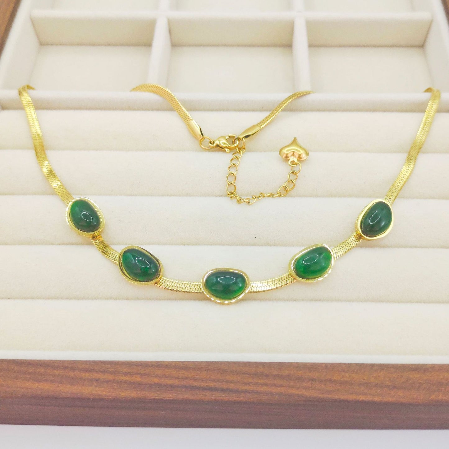 Elegant Clavicle Chain Necklace