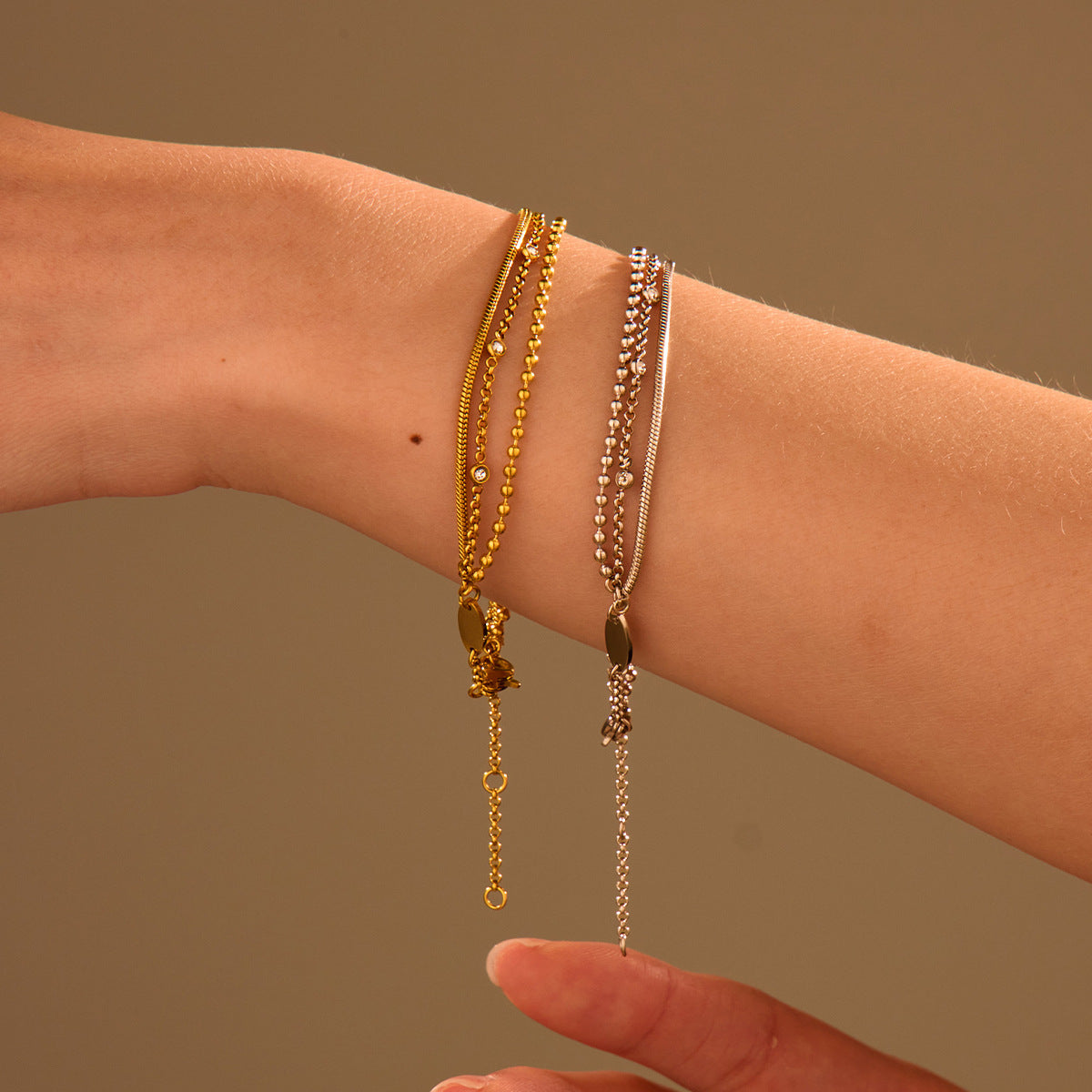 Elegant Zircon Inlaid Bracelet