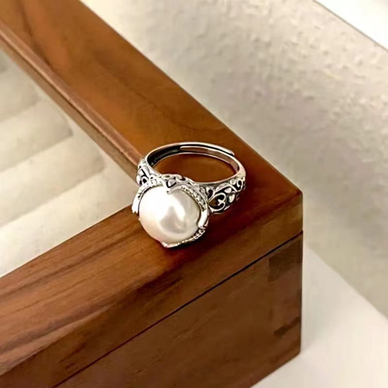 Niche Retro Hollow Pearl Ring
