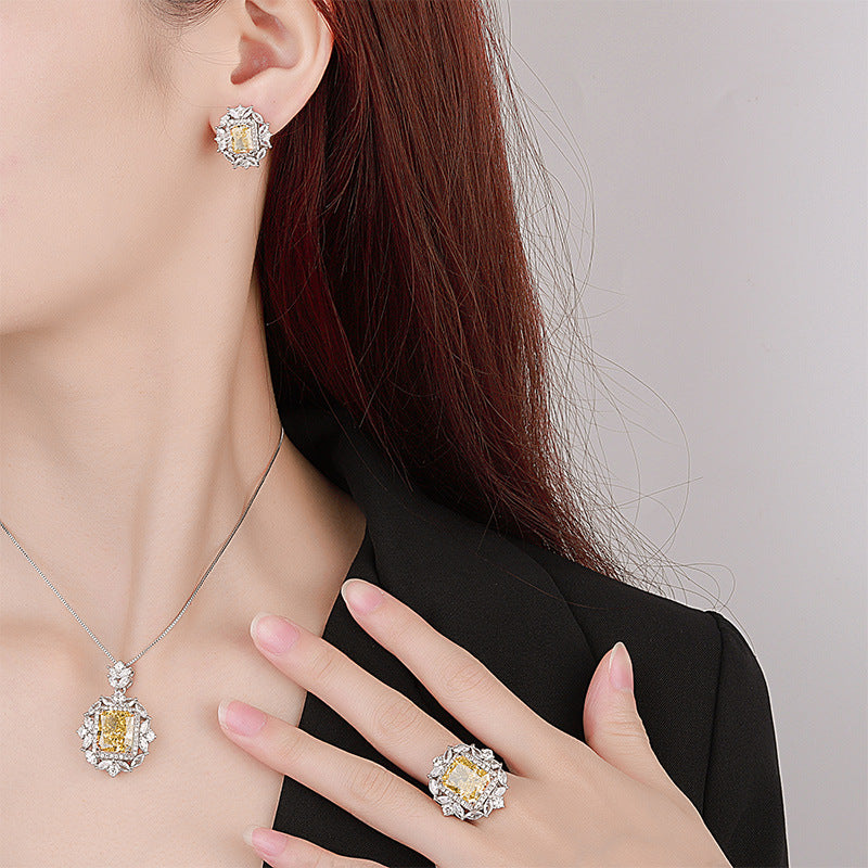 Elegant Yellow Diamond Pendant