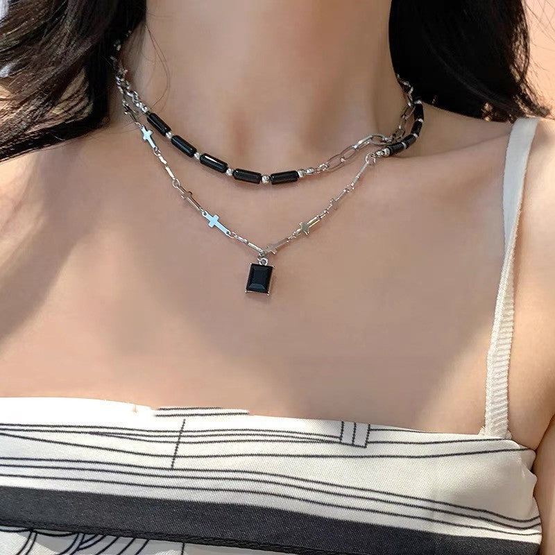 Elegant Geometric Pendant Necklace