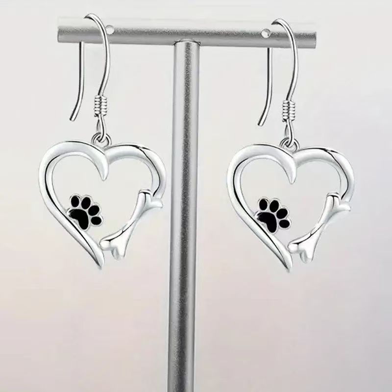Elegant Silver Bear Claw Earrings