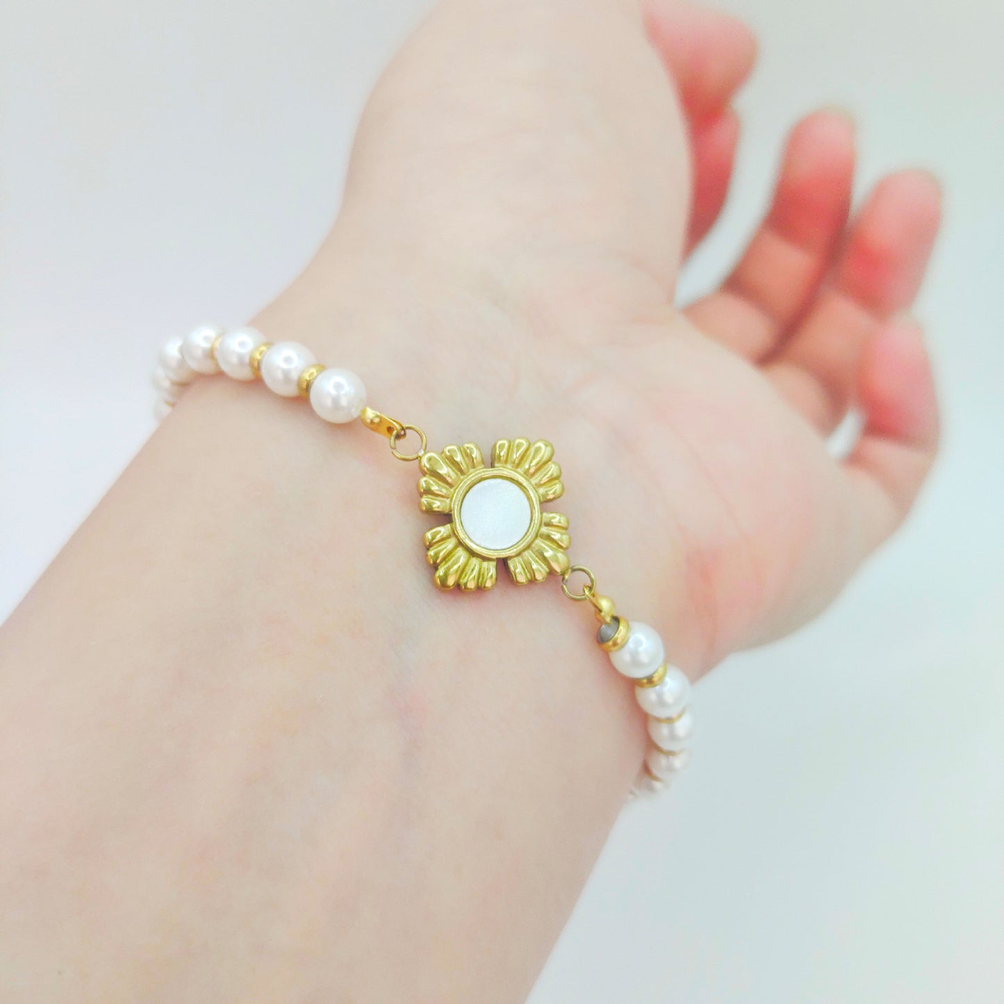 Elegant Gemstone Fashion Bracelet