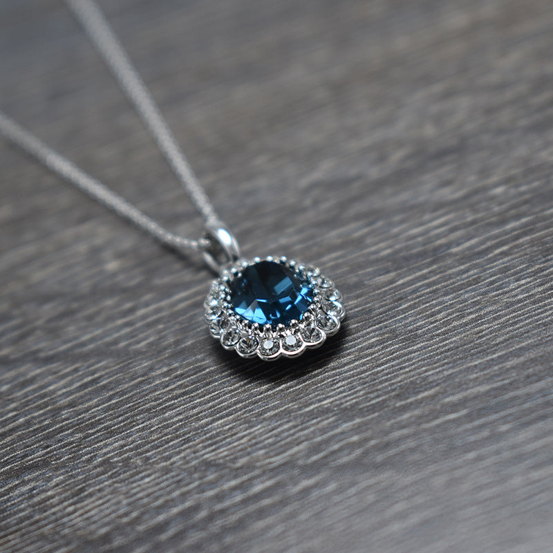 Elegant Oval Color Necklace