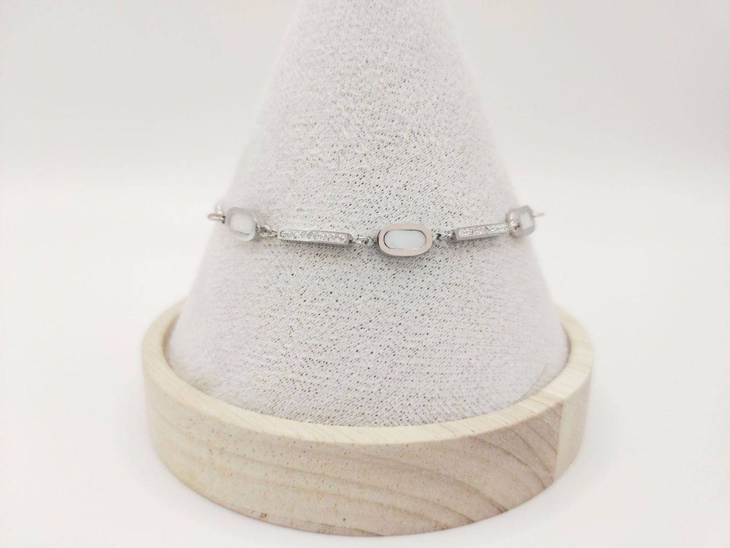 Geometric Zircon Bracelet Elegance
