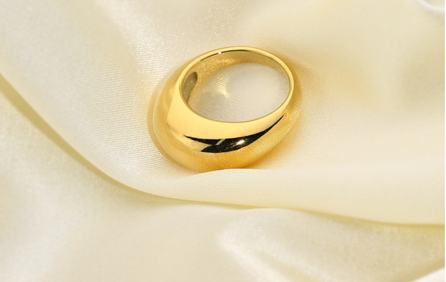 Elegant Geometric Gold Ring