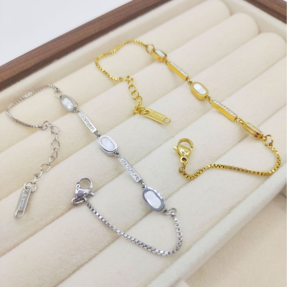 Geometric Zircon Bracelet Elegance