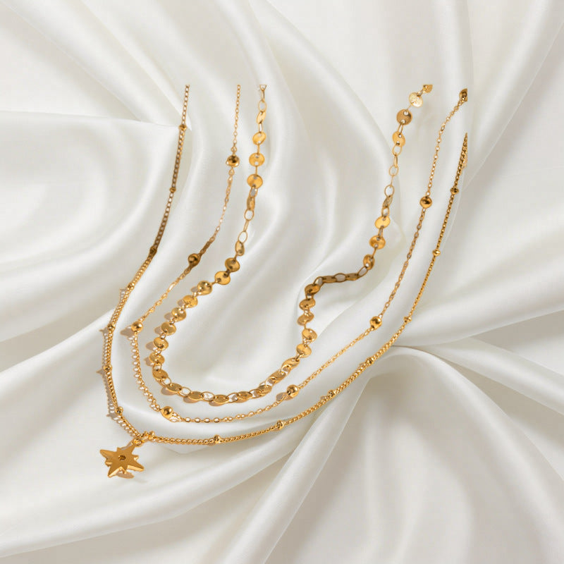 Rhinestone Star Pendant Necklace