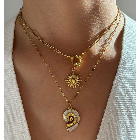 Sunflower Conch Titanium Necklace