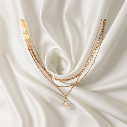 Rhinestone Star Pendant Necklace