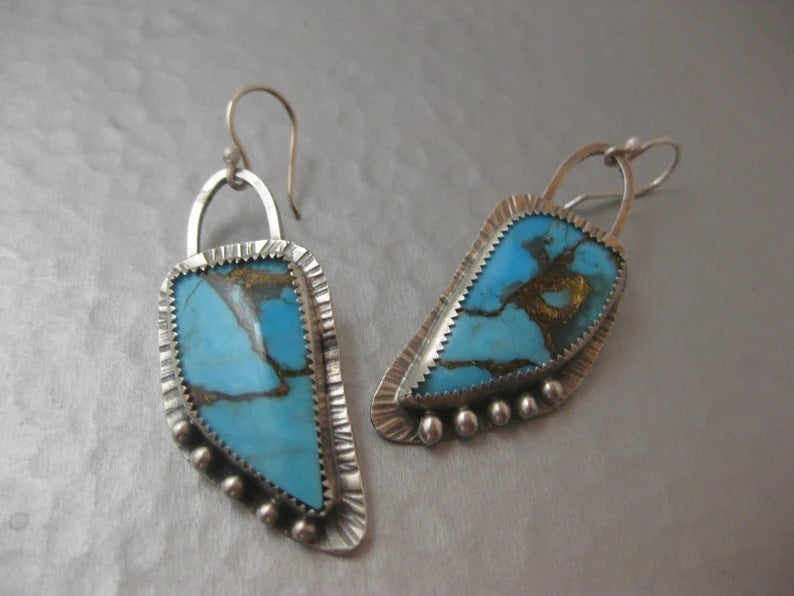 Vintage Snake Design Earrings