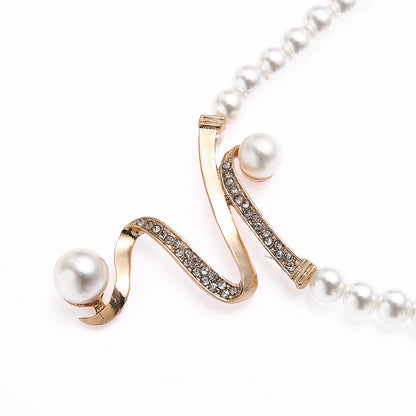 Elegant Pearl Diamond Set