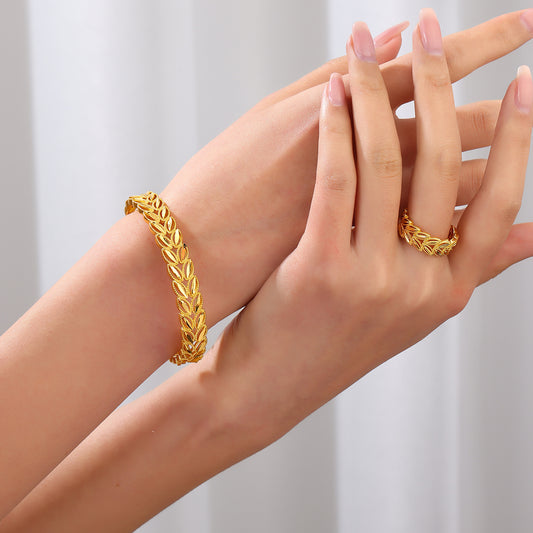 Elegant Gold Wheat Bracelet Set