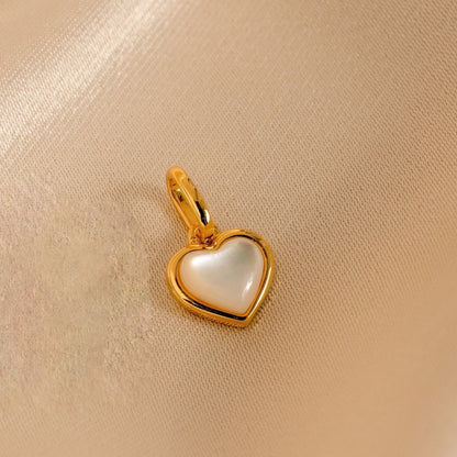 Elegant 18K Gold Necklace