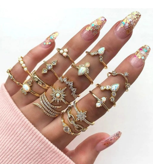 Diamond Leaf Gemstone Ring Set