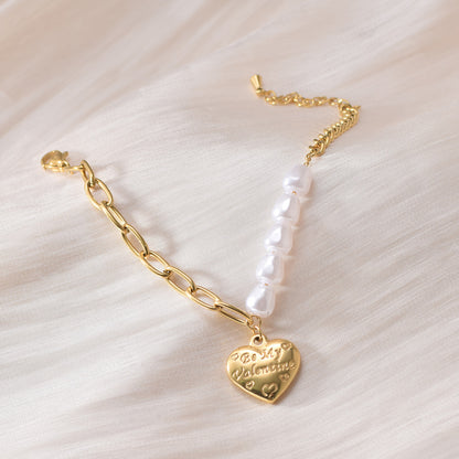Elegant Heart Bracelet in Gold-Plated Stainless Steel