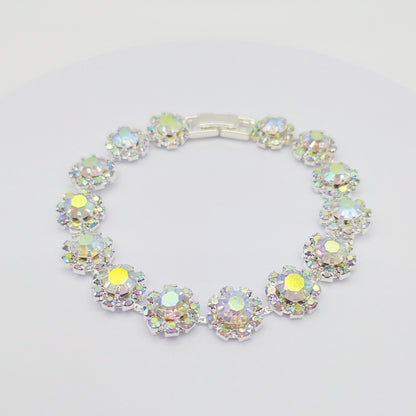 Elegant Flower Design Bracelet