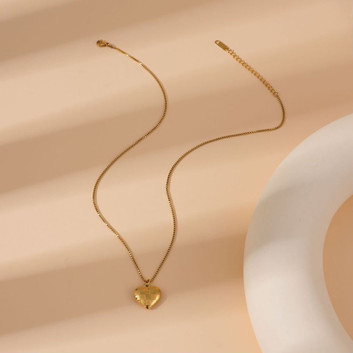Elegant Heart Gold Necklace