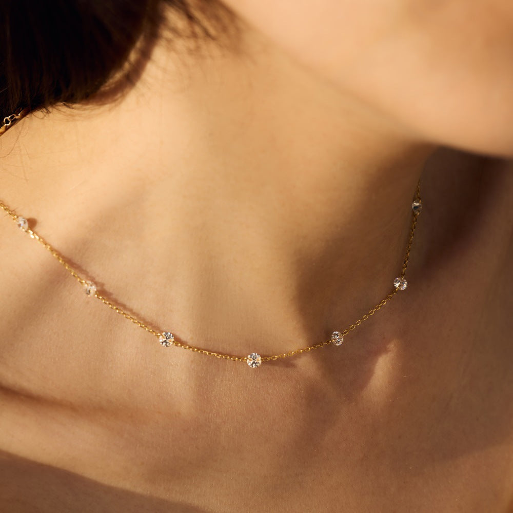 Exquisite Silver Necklace for Elegance