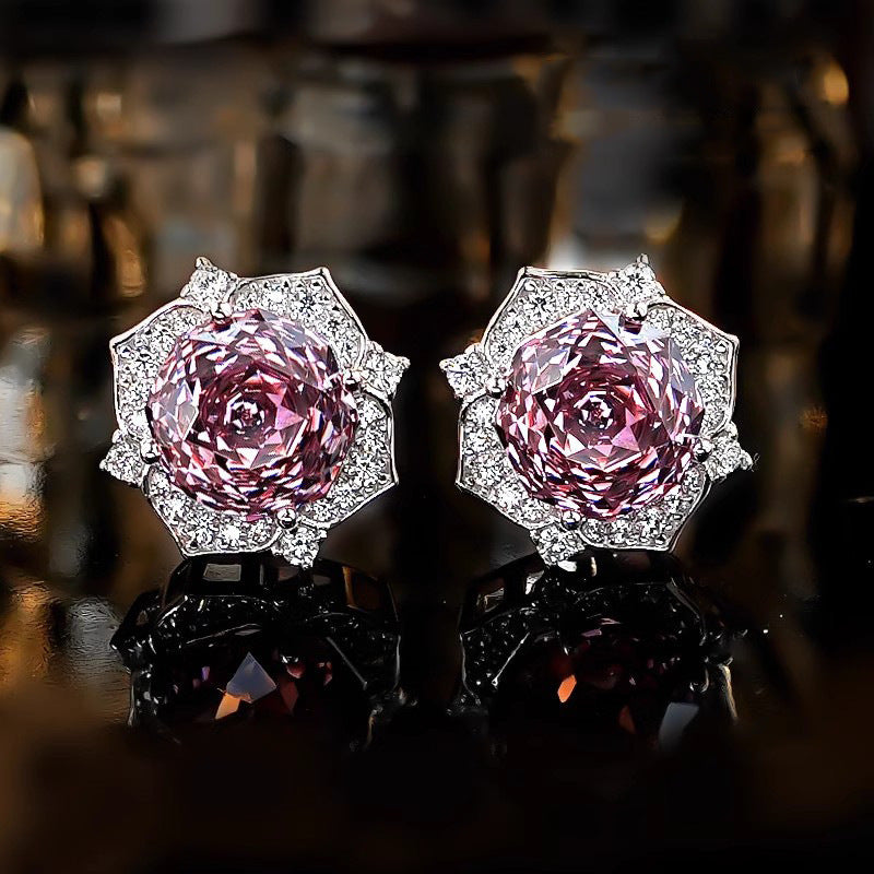 Elegant Floral Diamond Ring