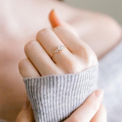Elegant Wish Zircon Ring