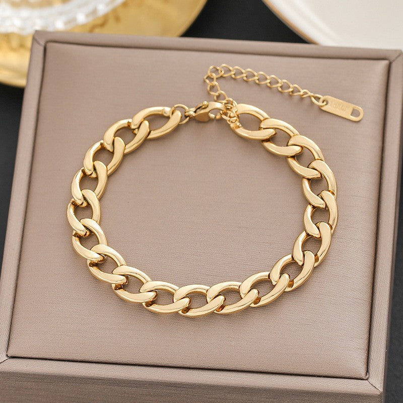 Timeless Unisex Gold Necklace