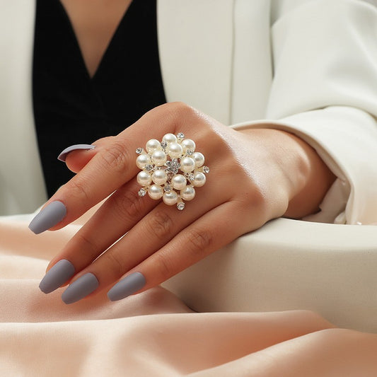 Adjustable Pearl Index Ring