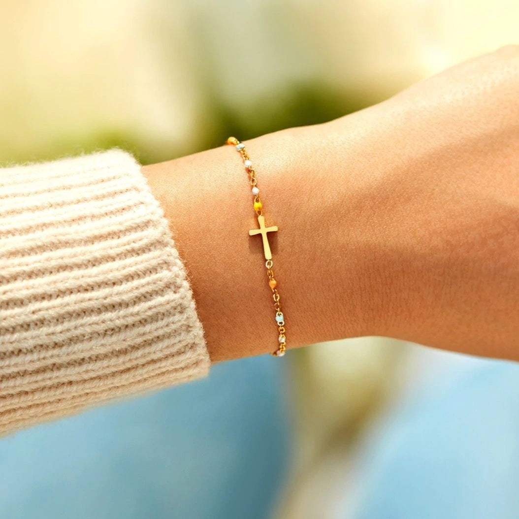 Elegant Silver Cross Bracelet