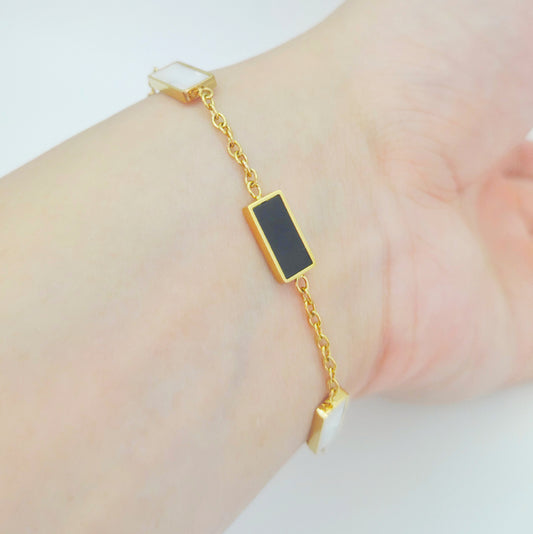 Geometric Zircon Bracelet Elegance