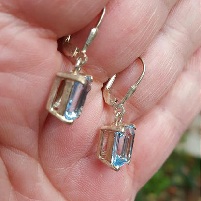 Elegant 14K Gold Blue Diamond Earrings