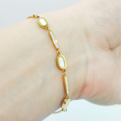 Geometric Zircon Bracelet Elegance