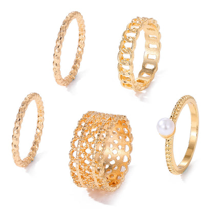 Light Luxury Twist Ring