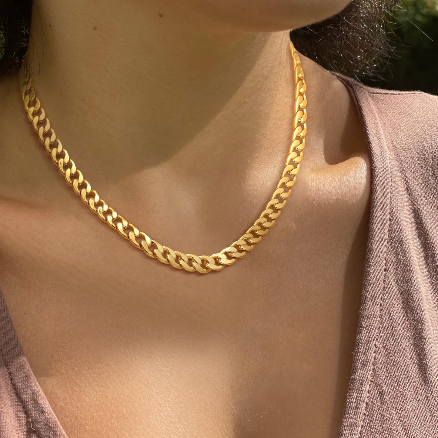 Timeless Unisex Gold Necklace