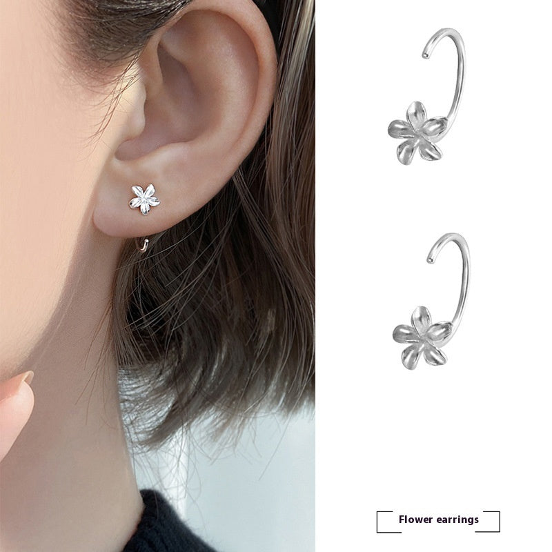 Elegant Flower Stud Earrings