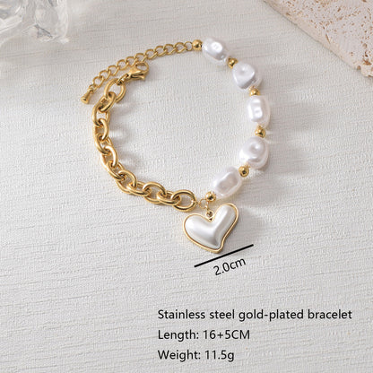 Elegant Heart Bracelet in Gold-Plated Stainless Steel