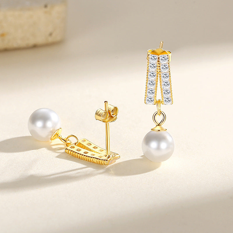 Geometric Pearl Diamond Earrings